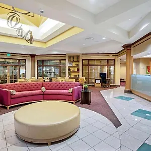 Holiday Inn Express & Suites Memphis East By Ihg Hotel