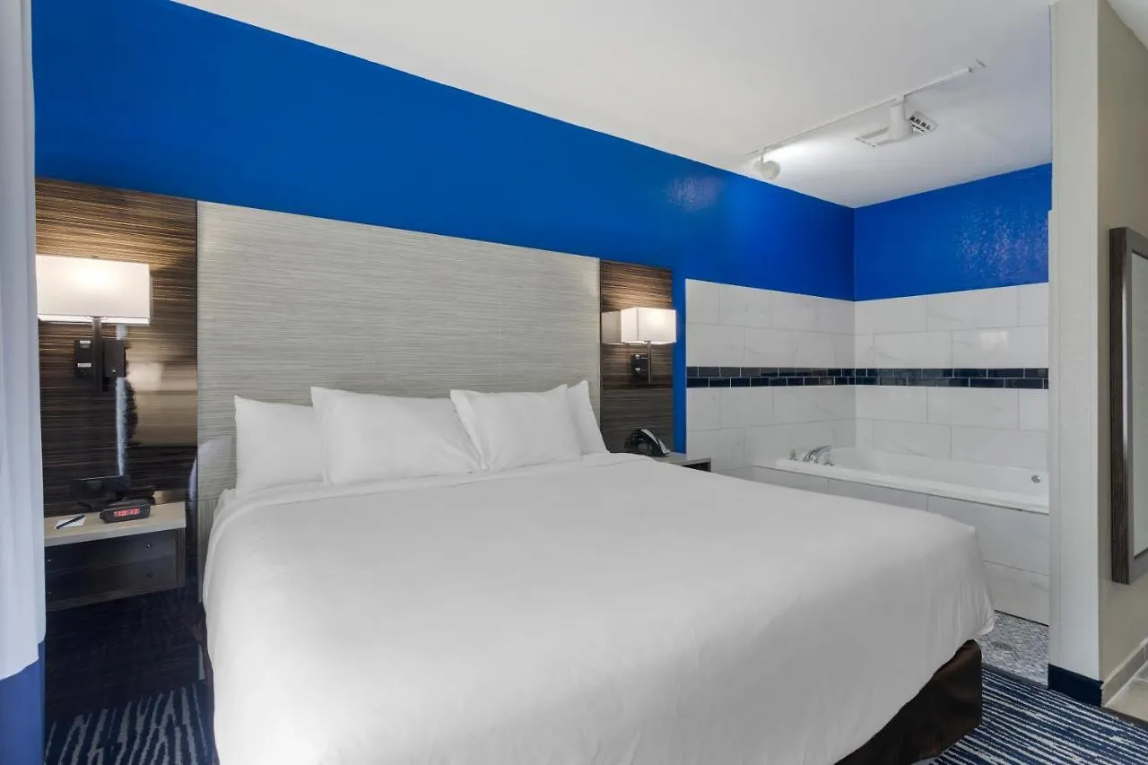 Comfort Inn & Suites Memphis 3*,  United States