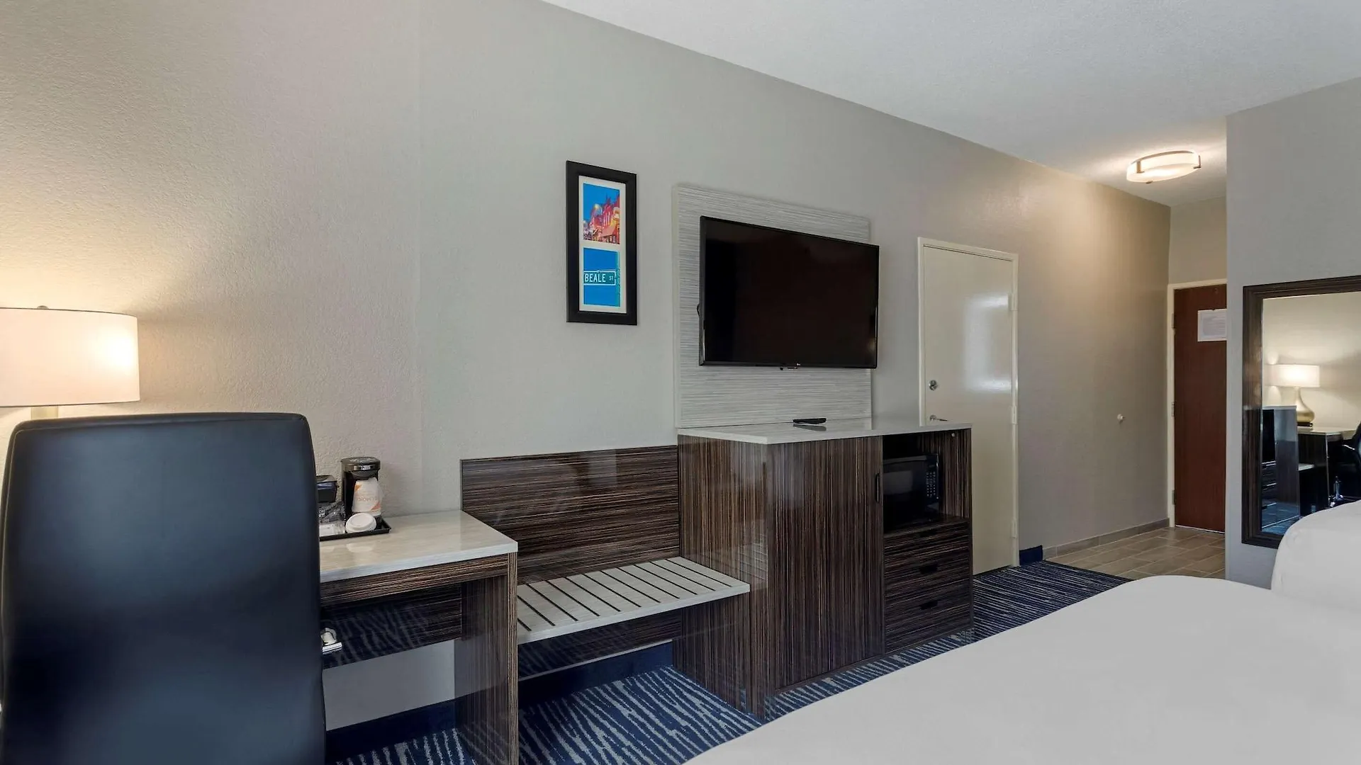 Comfort Inn & Suites Memphis