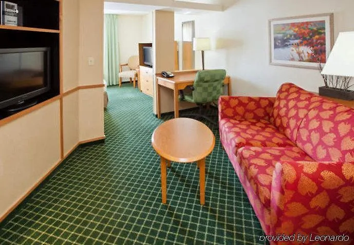 Comfort Inn & Suites Memphis Hotel
